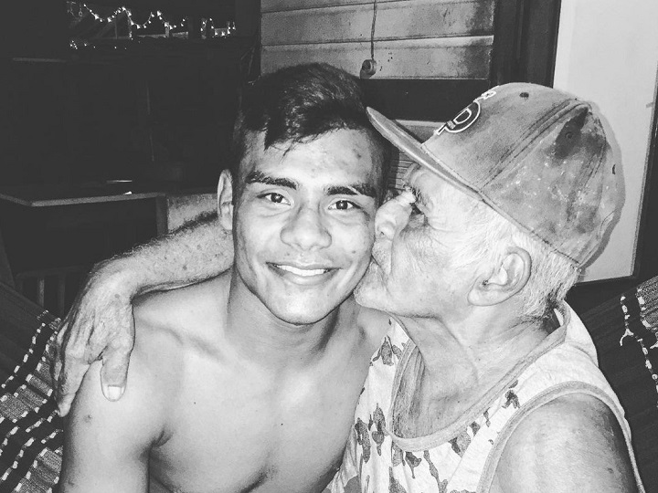 Raulian Paiva, do UFC, comunicou aos fãs a morte do pai na noite de domingo (Foto: Reprodução/Instagram)