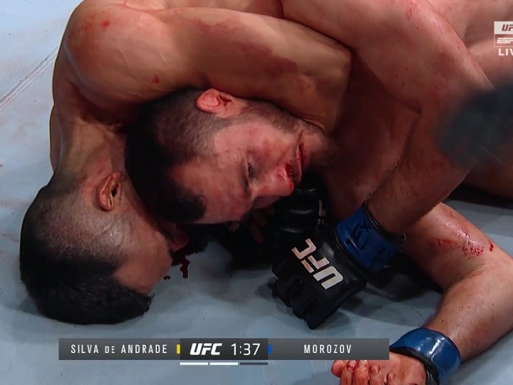 Brasileiro faz ‘Luta da Noite’ no UFC 271, fatura mais de R$ 260 mil e lidera premiações; confira