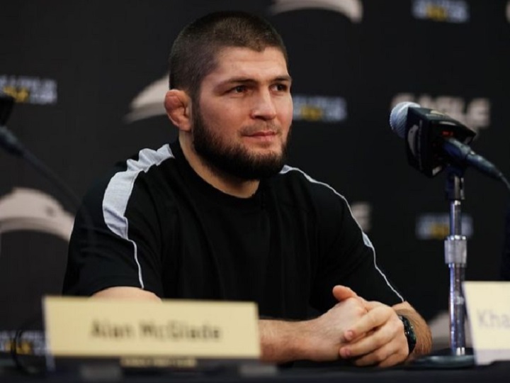 Aposentado, Khabib Nurmagomedov entra para o Hall da Fama do UFC