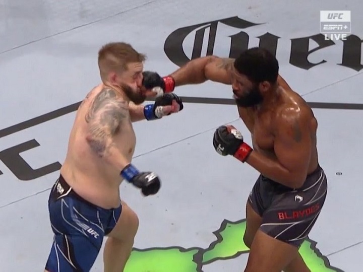 Curtis Blaydes aplica golpe brutal e nocauteia Chris Daukaus no UFC Columbus; veja como foi