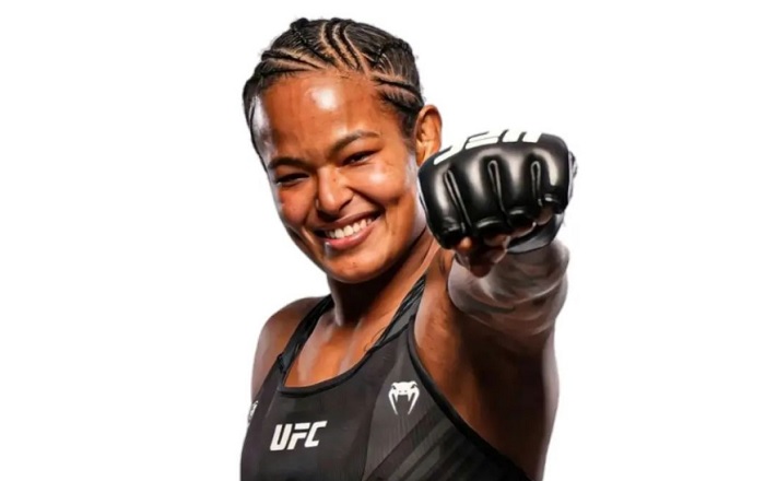 ‘Cada gota de suor e choro valeu a pena’, celebra Karine Killer após estreia arrasadora no UFC