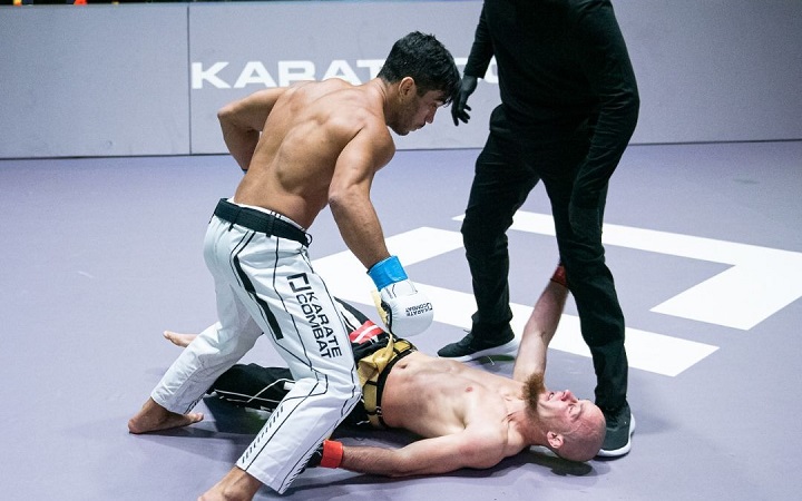 Karate Combat: brasileiro vence revanche e conquista cinturão inédito para o país na organização; veja