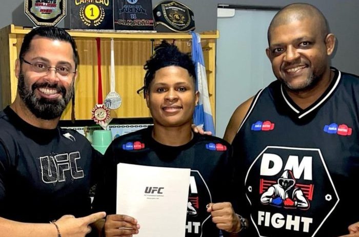 De ajudante de pedreiro até o UFC: aos 24 anos, Tamires Tratora assina contrato e mira estreia