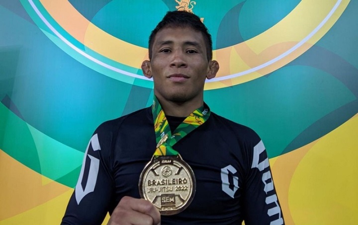 Campeão no Brasileiro No-Gi de Jiu-Jitsu, Lucas Pinheiro dedica título a Leandro Lo: ‘Ele me ajudou muito’