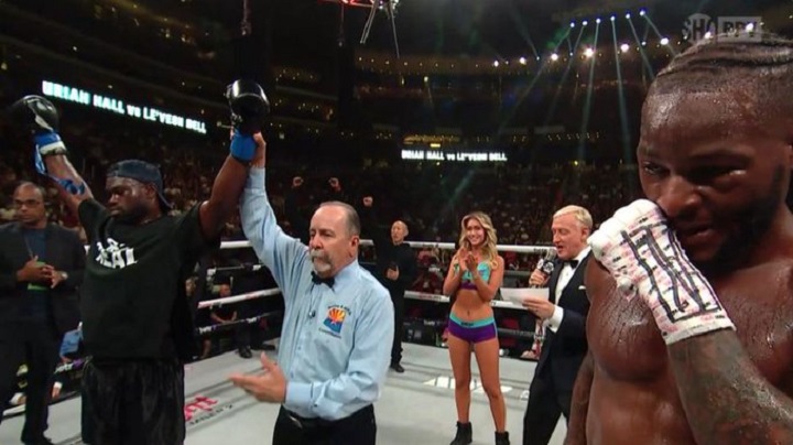 Ex-UFC, Uriah Hall venceu Le'Veon Bell em sua estreia no Boxe profissional (Foto: Reprodução/Showtime)