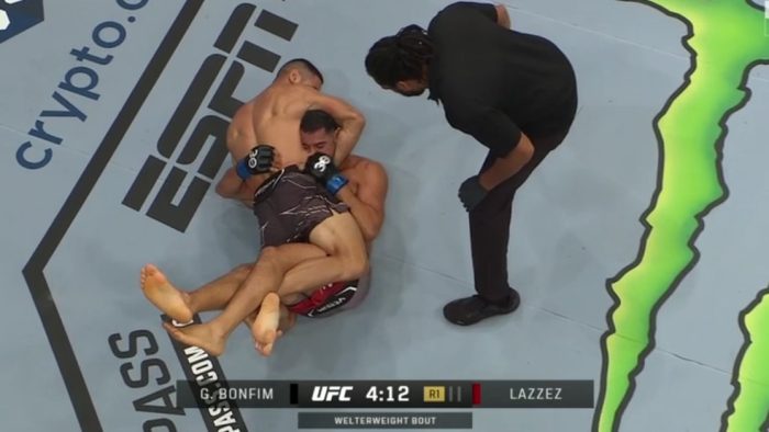 Vídeo: Gabriel Marretinha estreia no UFC Rio com vitória por finalização em apenas 49 segundos
