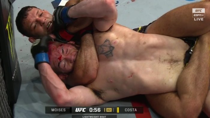 Vídeo: em duelo brasileiro, Thiago Moisés finaliza Melquizael Costa no UFC Rio; veja como foi