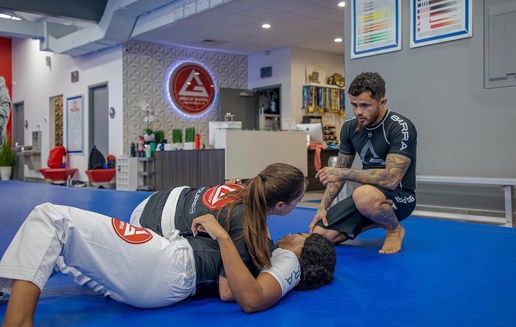 Brazilian Gracie Barra training and teaching in Orlando (personal archive photo)