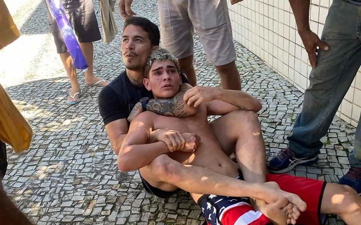 Lutador brasileiro ex-UFC imobiliza e entrega homem à polícia após suposto assalto no Rio; assista