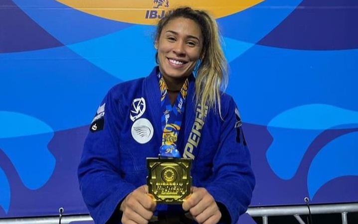 Atleta eusebiense sagra-se campeã mundial de Jiu-jitsu