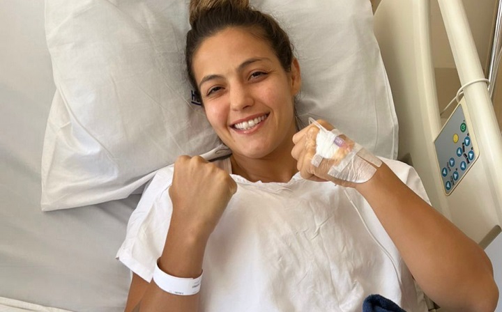 Atleta com passagem pelo UFC, Poliana Botelho revelou batalha contra o câncer de mama (Foto: Reprodução/Instagram)