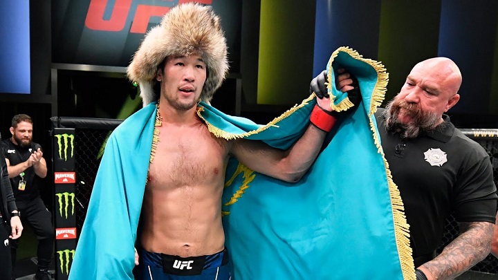 Invicto no MMA, com 16 vitórias, Shavkat Rakhmonov estará em ação no card principal do UFC 285 (Foto: Reprodução/UFC)