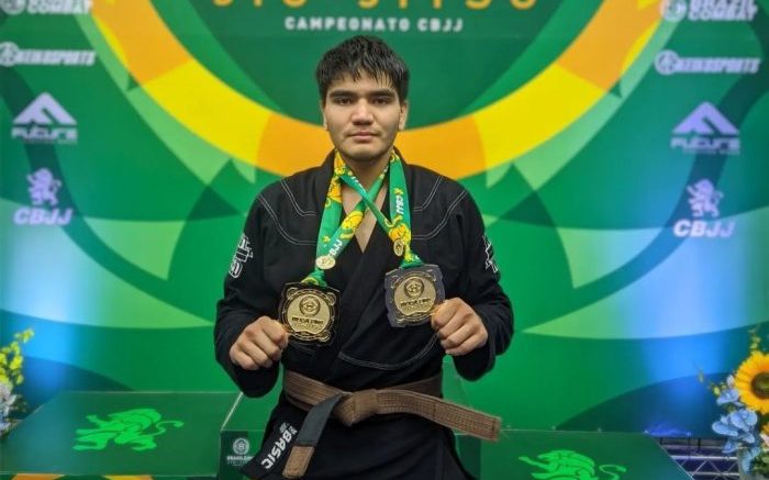 Brasileiro de Jiu-Jitsu 2023: Pedro Silva fatura ouro duplo na faixa-marrom e Giovanna Carneiro brilha na roxa