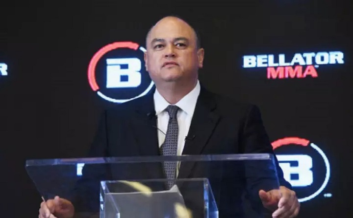 Bellator, que é presidido por Scott Coker, pode ser colocado à venda em breve, segundo jornalistas (Foto: Reprodução)