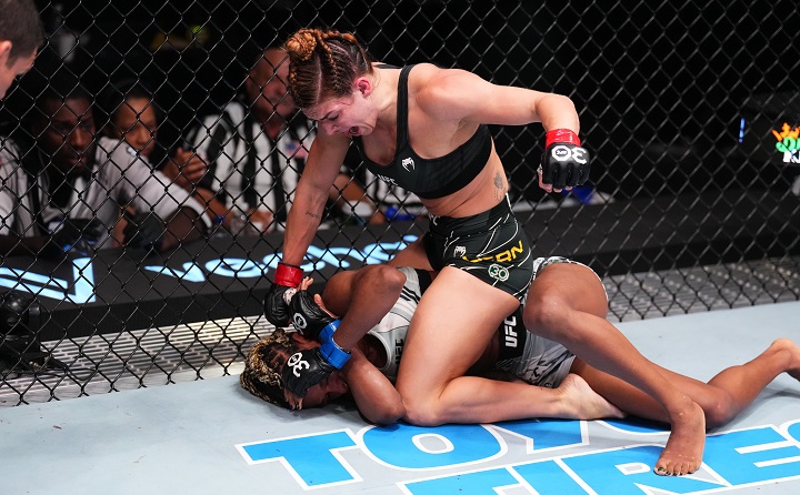 Mackenzie Dern superou Angela Hill na luta principal do UFC Vegas 73 (Foto: Divulgação/UFC)