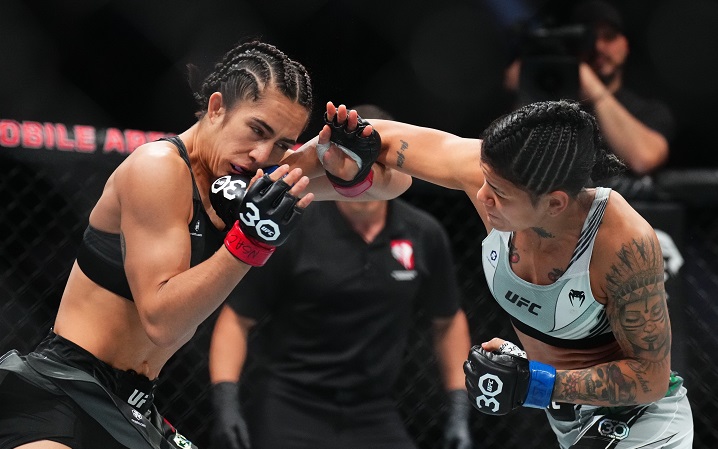 Denise Gomes precisou de apenas 20 segundos para nocautear Yazmin Jauregui no UFC 290 (Foto: Divulgação/UFC)