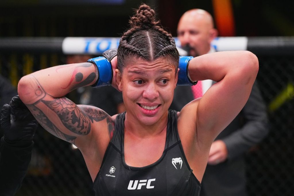 Em alta no UFC, Mayra Sheetara falhou em exame antidoping feito pela USADA (Foto: Divulgação/UFC)