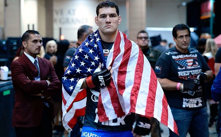 De volta após dois anos, Chris Weidman ‘detona’ UFC e estremece relação: ‘Acham que estou acabado?’