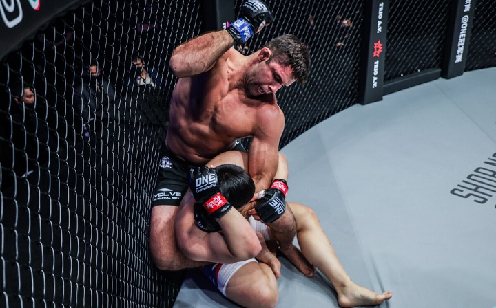 Marcus Buchecha está invicto no MMA, com quatro vitórias contabilizadas (Foto: Divulgação/ONE)