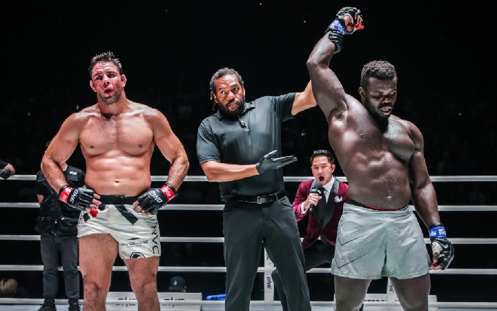 Marcus Buchecha foi derrotado por Oumar Kane e conheceu sua primeira derrota no MMA (Foto: Divulgação/ONE Championship)