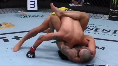 UFC Vegas 79: algoz de Kron Gracie finaliza Ricardo Carcacinha com ‘afiada’ guilhotina