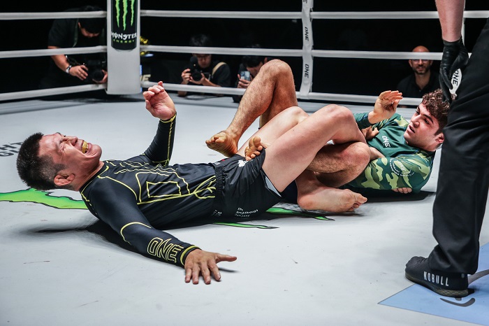 Tetracampeão mundial de Jiu-Jitsu, Mikey Musumeci deu um show no ONE Fight Night 15 (Foto ONE Championship)