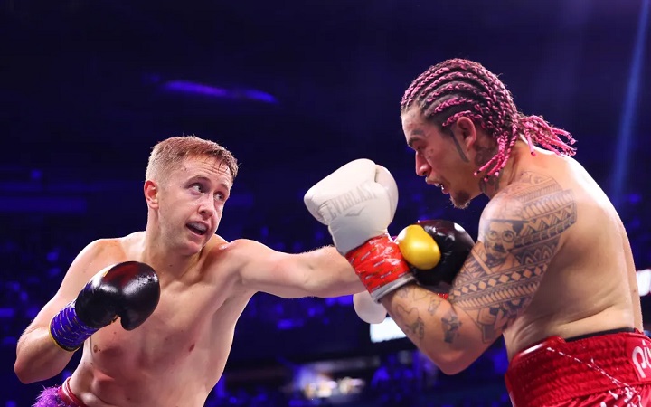 Whindersson Nunes foi derrotado pelo Youtuber "My Mate Nate" em duelo de Boxe na Inglaterra (Foto: Matt McNulty/Divulgação)
