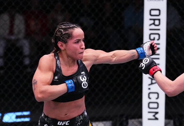 Talita Alencar estreou com vitória ao superar a compatriota Rayanne Amanda no UFC Vegas 83 (Foto: Divulgação/UFC)