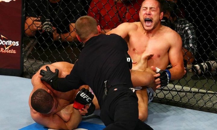 Toquinho foi dispensado do UFC após segurar o adversário mesmo após sua desistência (Foto: Wagner Carmo/Divulgação)