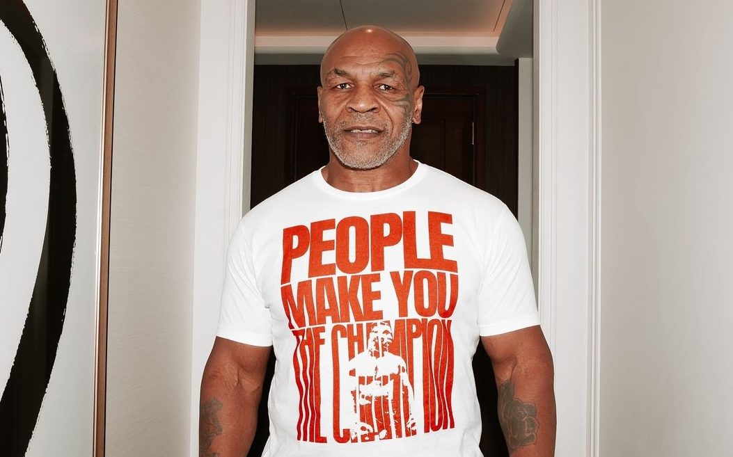 Mike Tyson vai lançar balas com formato da orelha mordida de Holyfield em Nova York