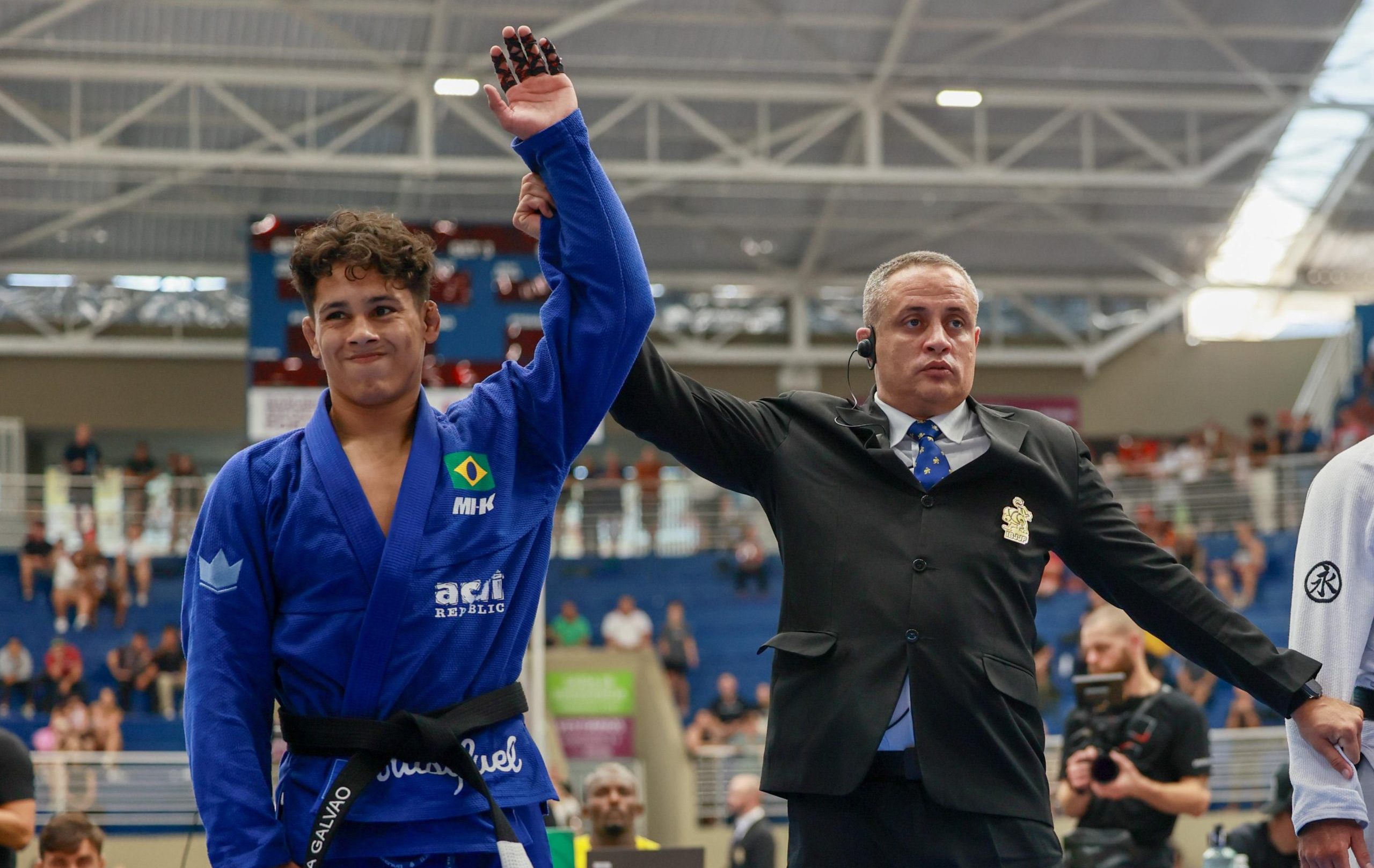 Acompanhe em tempo real as finais do Brasileiro de Jiu-Jitsu 2024 na faixa-preta adulto