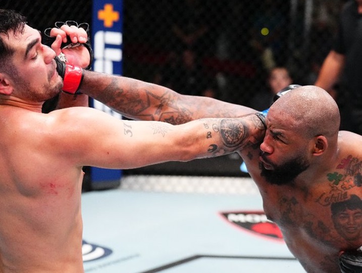 Caio Machado foi derrotado por Don'Tale Mayes no card do UFC Vegas 91 (Foto: Divulgação/UFC)