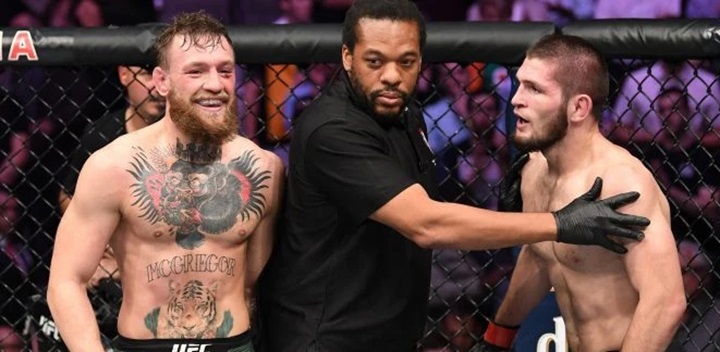Em imagens inéditas, Khabib cospe em McGregor em luta no UFC: ‘Quebra o braço dele’