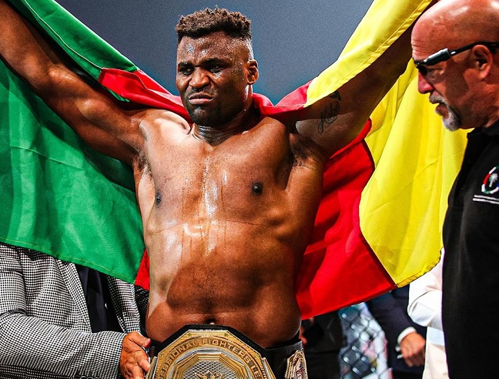 Francis Ngannou nocauteou Renan Problema no primeiro round na PFL Super Fights (Foto: Reprodução)