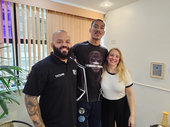 Bicampeão brasileiro, Leandro Cardoso retoma carreira no Kickboxing com apoio do Movimento Uniforme