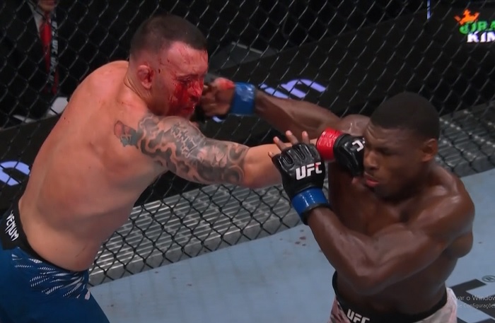 UFC Tampa: em card cheio de nocautes, Buckley bate Covington após banho de sangue; Felipe salva o Brasil