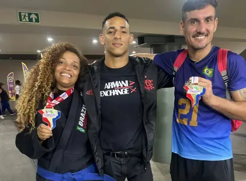 Jiu-Jitsu muda a vida de Bruna Casimiro, que supera abusos e alcoolismo para vencer através do esporte