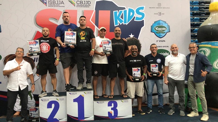 Sul Americano de Jiu-Jitsu Desportivo tem títulos da Double Five e do Instituto Vencedores em Cristo por equipes 1 No kids, título por equipes ficou com o Instituto Vencedores em Cristo (Foto divulgação)