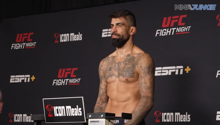 Brasileiros confirmados no UFC Vegas 104? Pesagem tem ‘drama’ para lutadores na balança; veja