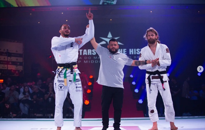 BJJ Stars 15: Mica Galvão volta a dar show, vence GP sem quimono e fatura R$ 100 mil; confira 2 Erich Munis venceu Wardzinski e manteve o cinturão absoluto (Foto: Divulgação/BJJ Stars)