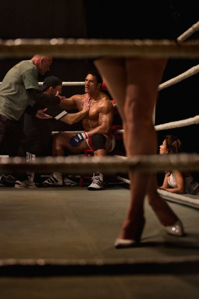 Primeiro trailer do filme sobre a vida de Mark Kerr é divulgado e visual 'The Rock' impressiona 1 Filme sobre a vida de Mark Kerr vem gerando empolgação nos fãs de artes marciais (Foto: Divulgação)