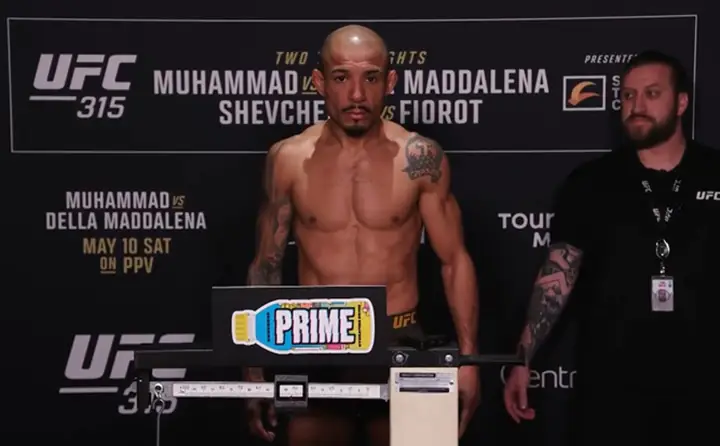 Pesagem do UFC 315 tem disputas de título confirmadas e mudança em luta de José Aldo; confira