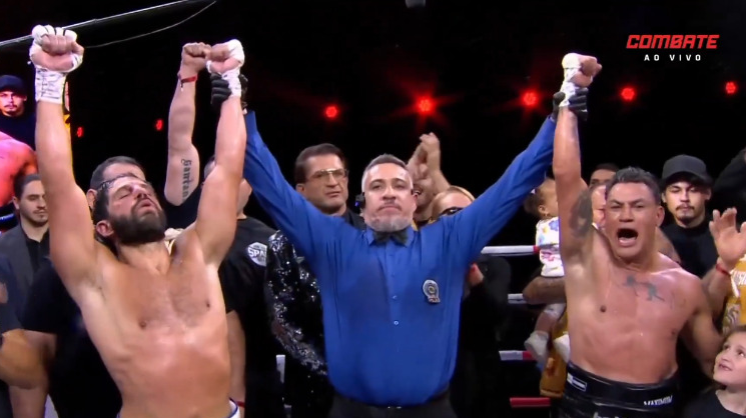 Feliz no ringue, Popó curte momento no FMS 6 e vence o aguerrido Duda Nagle; veja como foi