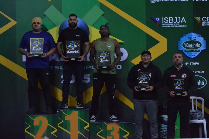 Faixas-preta 'dominam' Brasileiro da CBJJD, que consagra GFTeam entre as equipes 1 GFTeam liderou o pódio entre as equipes (Foto NR Fotografia)