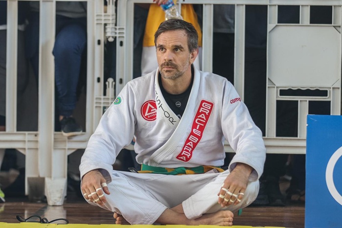 Faixa-preta e pastor, Felipe Oliveira exalta união entre Jiu-Jitsu e fé: ‘Ajudam o ser humano a crescer’