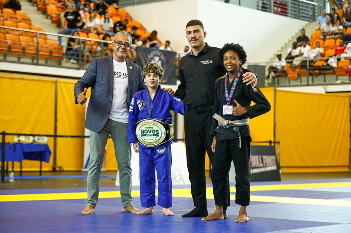 Com inscrições abertas, Eurocup fecha a temporada do Circuito Ibérico de Jiu-Jitsu em 2025 1 Vice-presidente da ISBJJA, Gavazza projetou Eurocup (Foto @luizimag3)