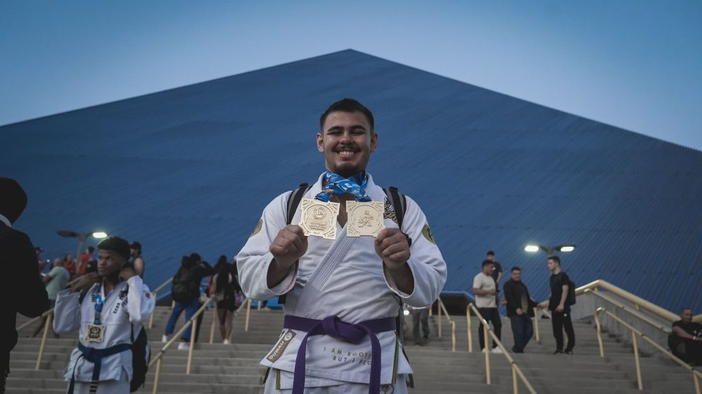 Fenômeno do Jiu-Jitsu conquista dez ouros no Japão em apenas um fim de semana; veja 1 Fenômeno do Jiu-Jitsu fez história nas competições de arte suave no Japão (Foto: Reprodução)