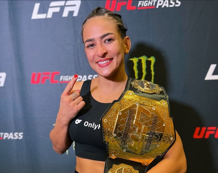Multicampeã no Jiu-Jitsu, Bia Mesquita assina com o UFC e fará estreia em card no Rio de Janeiro